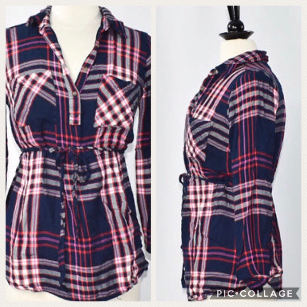 Liz Lange Maternity plaid top- small